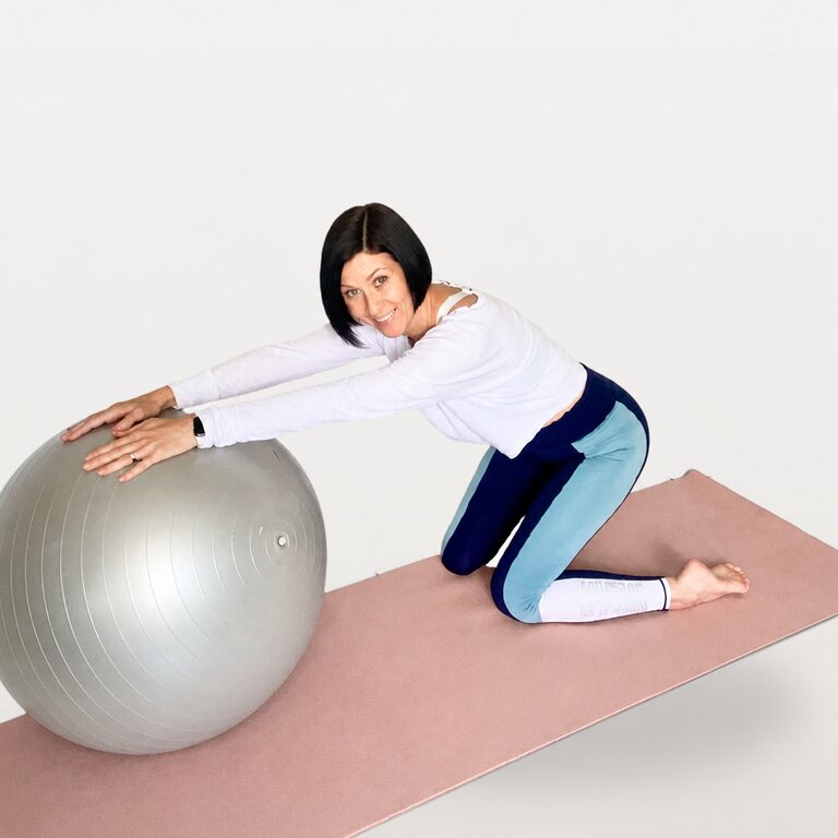 Kate demonstrating Body Ready Method exercises