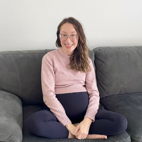 pregnant mum smiling after completing the Hypnobirthing Australia™ course on the Gold Coast